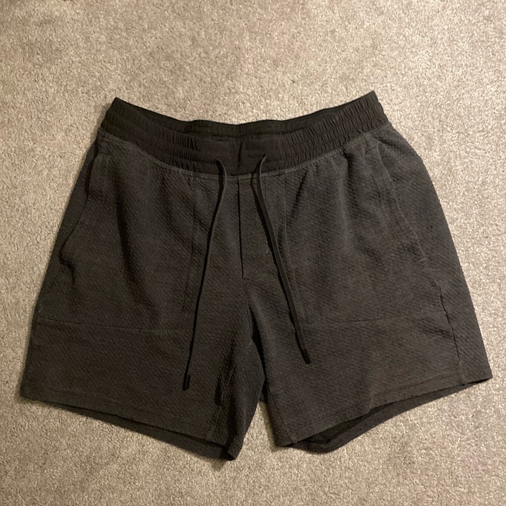Lululemon At Ease Shorts XL